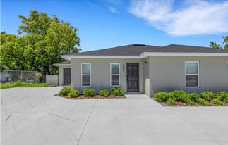 1065 Captiva Point, Unit Duplex in Lakeland, FL - Building Photo
