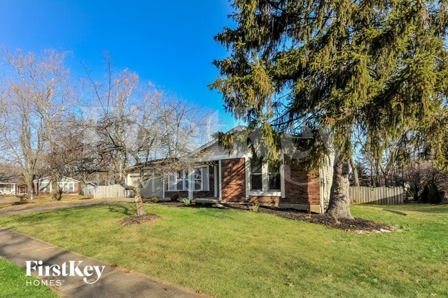 1070 Eaglepass Ct in Chesterfield, MO - Building Photo - Building Photo