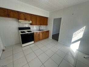 22 2nd Ave in Paterson, NJ - Foto de edificio - Building Photo