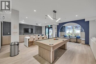 629 Cottonwood Ave in Coquitlam, BC - Building Photo - Building Photo