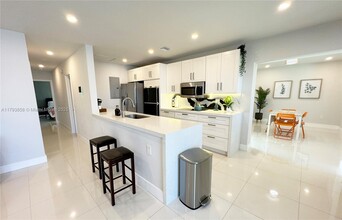 1170 NE 212th Terrace in Miami, FL - Building Photo - Building Photo