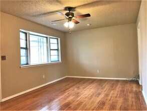 1304 W Sunset Dr in Rogers, AR - Building Photo - Building Photo