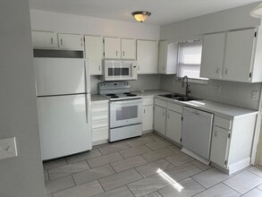 4867 Dierker Rd in Upper Arlington, OH - Building Photo - Building Photo