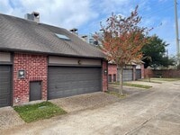 7447 Cambridge St photo'