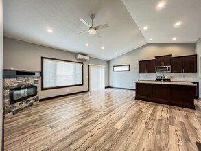 1002 NE 21st St in Grimes, IA - Building Photo - Building Photo