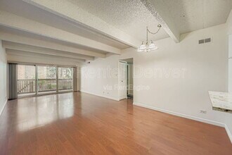 8060 E Girard Ave in Denver, CO - Building Photo - Building Photo