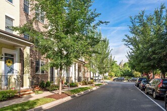 3104 Chancellor's Way NE in Washington, DC - Building Photo - Building Photo