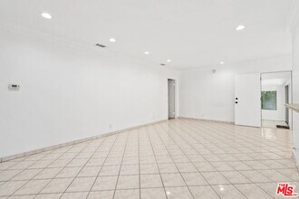 5630 Radford Ave in Los Angeles, CA - Building Photo - Building Photo