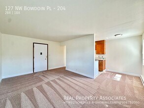127 NW Bowdoin Pl in Seattle, WA - Building Photo - Building Photo
