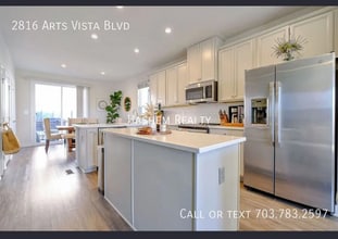 2816 Arts Vista Blvd in Hillcrest Heights, MD - Building Photo - Building Photo
