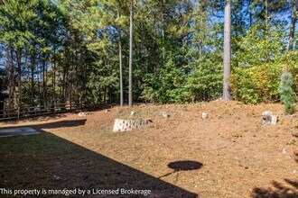 4033 Raven Rock Ct in Charlotte, NC - Building Photo - Building Photo