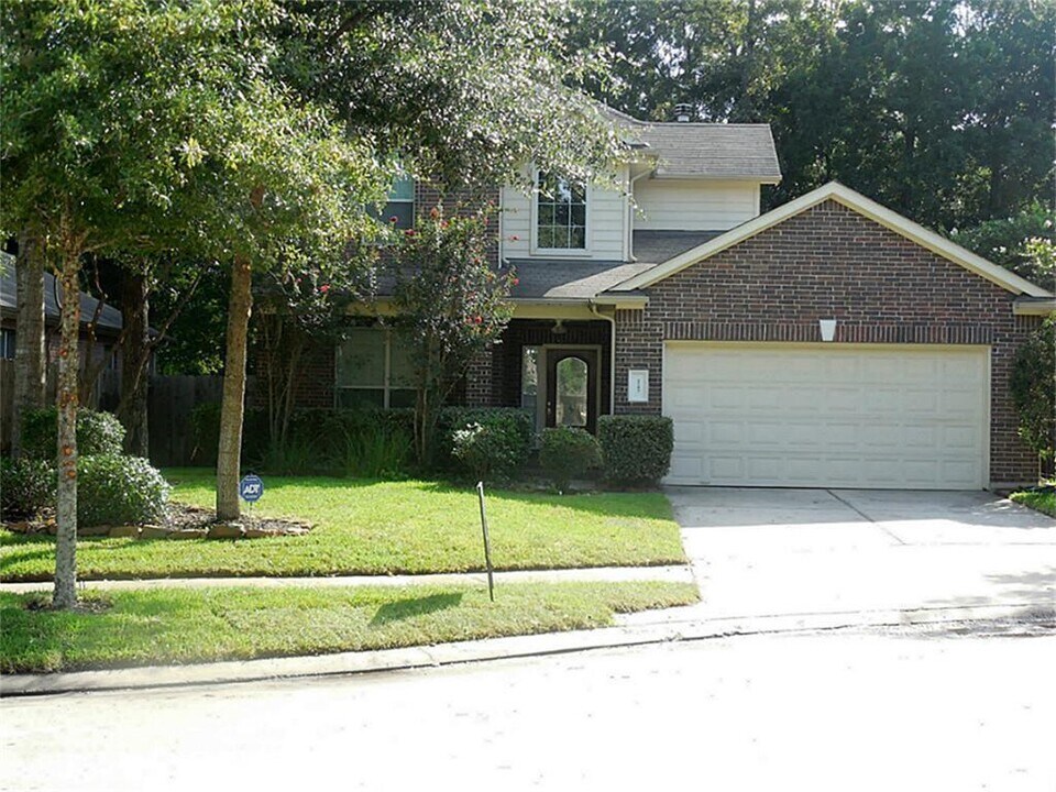 2143 Westover Park Cir in Spring, TX - Building Photo