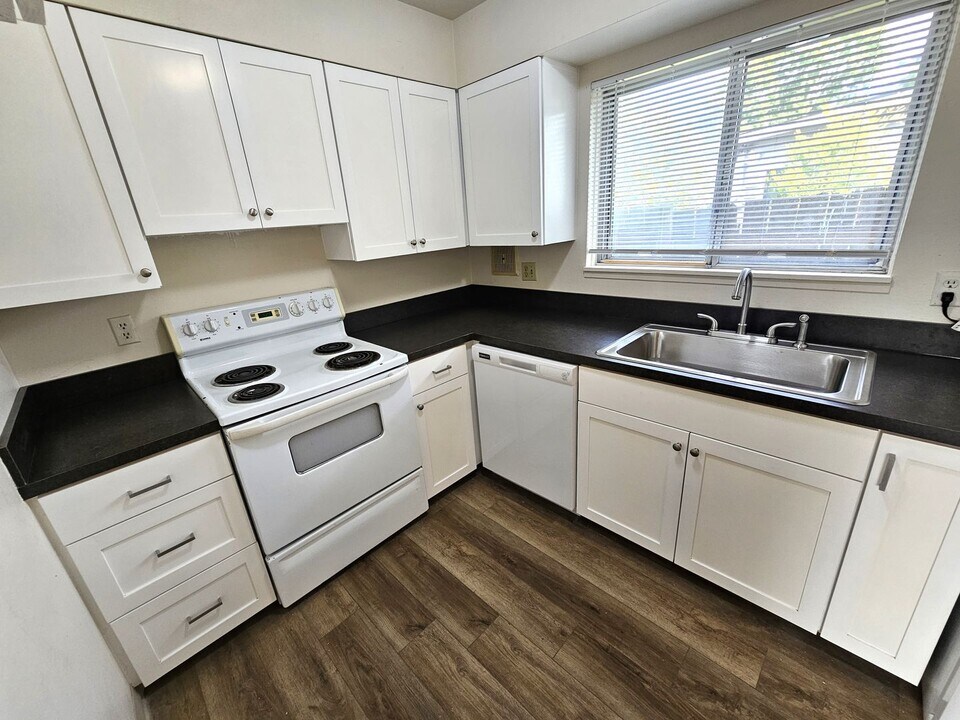 6346 NE Willow St in Portland, OR - Building Photo