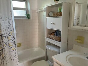 22 SE 3rd Terrace in Dania Beach, FL - Building Photo - Building Photo