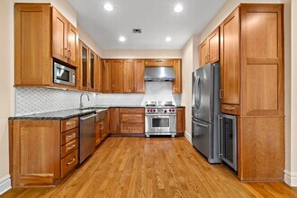 502 Hudson St in Hoboken, NJ - Building Photo - Building Photo