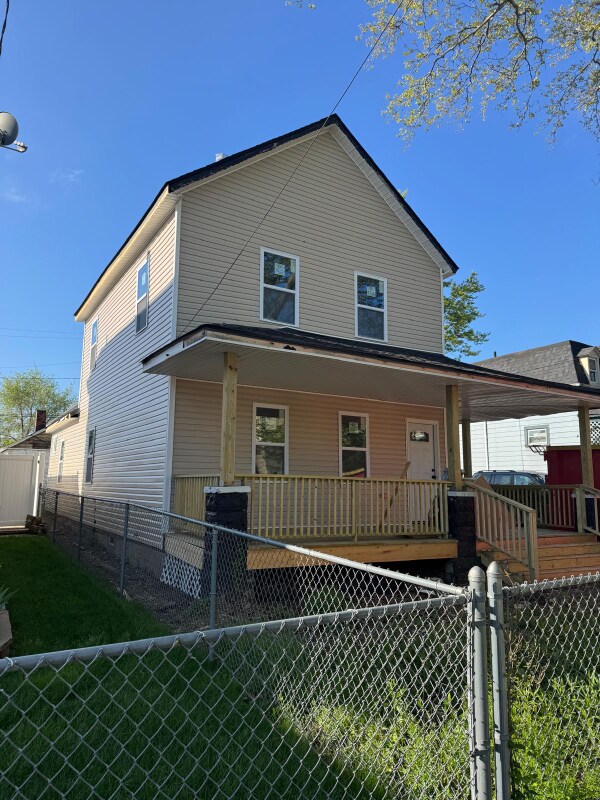 6211 Lawn Ave in Cleveland, OH - Building Photo - Building Photo