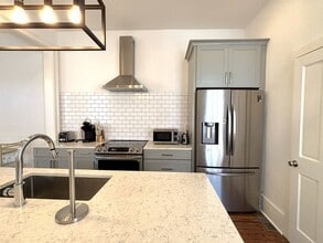 148 St Philip St in Charleston, SC - Foto de edificio - Building Photo