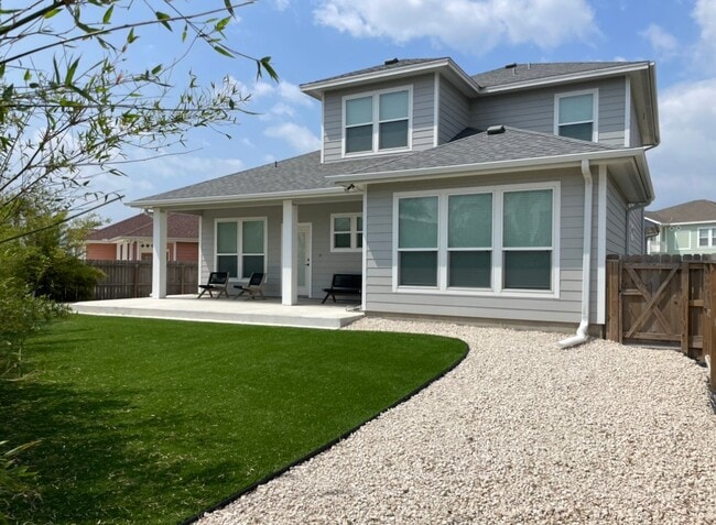 15302 E Chesapeake in Corpus Christi, TX - Foto de edificio - Building Photo