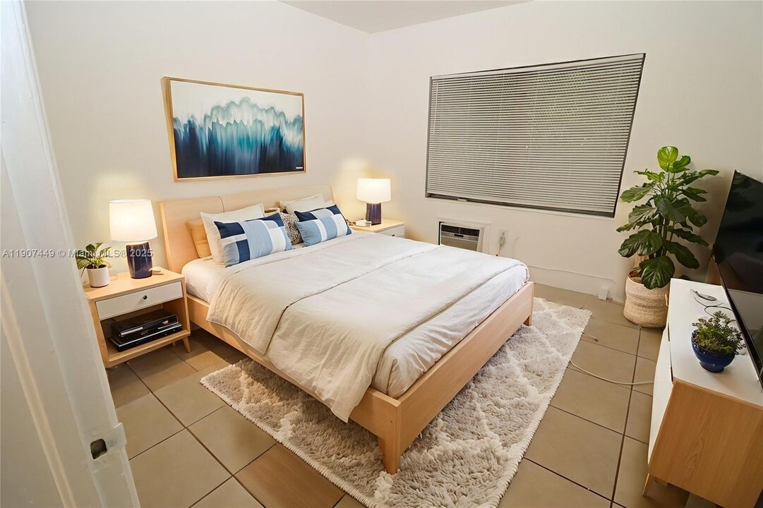 777 NE 85th St in Miami, FL - Building Photo