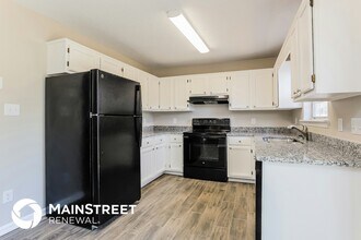 6200 Martin Lake Rd in Charlotte, NC - Foto de edificio - Building Photo