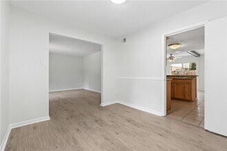 4017 Cottage Hill Rd in Mobile, AL - Building Photo - Building Photo