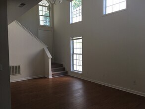 5512 Sorrell Crossing Dr in Raleigh, NC - Building Photo - Building Photo