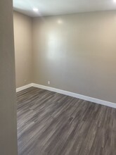 7763 Melrose Ave, Unit 2 in Los Angeles, CA - Building Photo - Building Photo