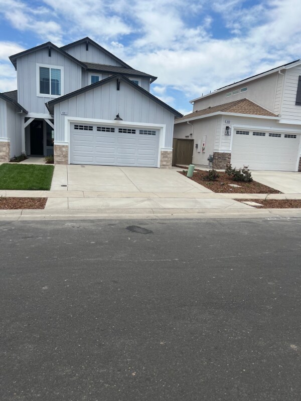 1001 Wadsworth Dr-Unit -1 in Roseville, CA - Building Photo - Building Photo