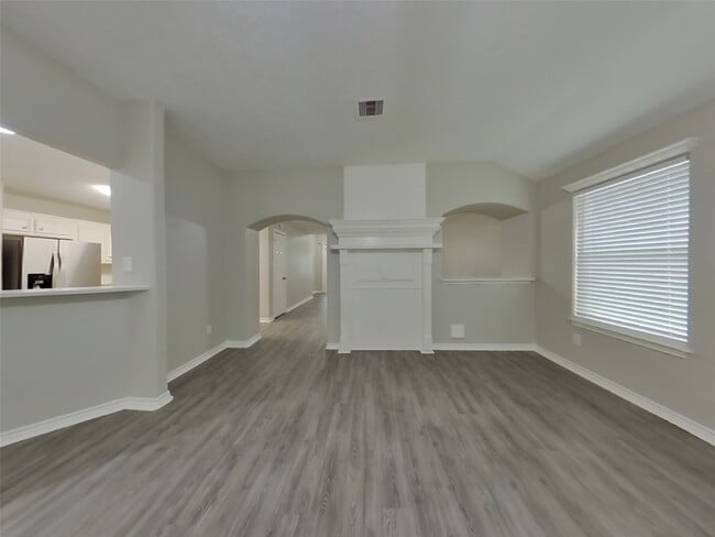 729 Forest Ln Dr in Conroe, TX - Building Photo - Building Photo