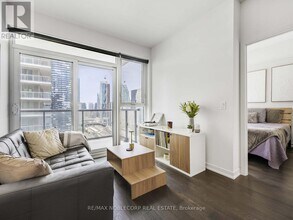 20-2620 Richardson St in Toronto, ON - Building Photo - Building Photo