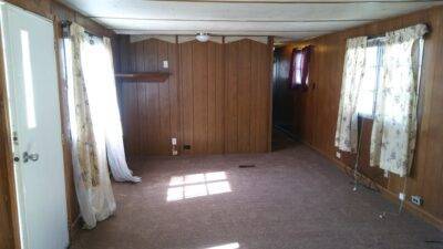 property at 3003 Dennis Ct NE