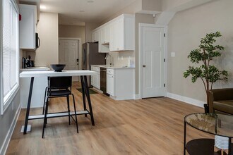 3903 Winthrop Ave in Indianapolis, IN - Foto de edificio - Building Photo