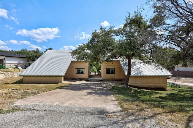 4201 Cooper Ln in Lago Vista, TX - Building Photo - Building Photo