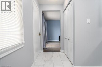 42 Wilsonview Ave in Guelph, ON - Building Photo - Building Photo