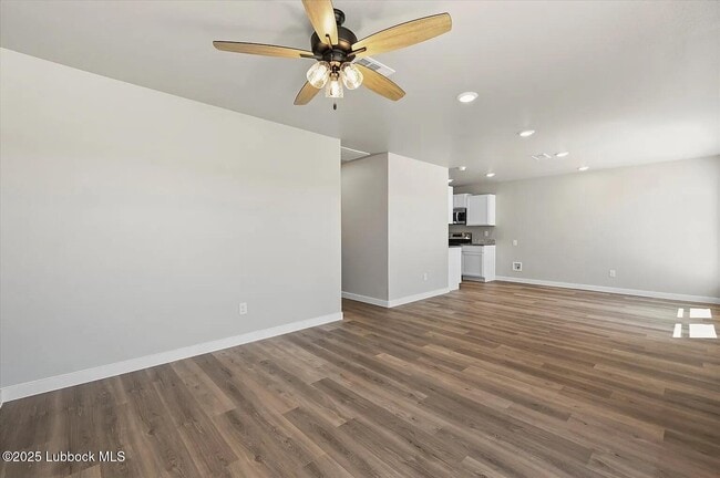 14509 Paris Ave in Lubbock, TX - Building Photo - Building Photo