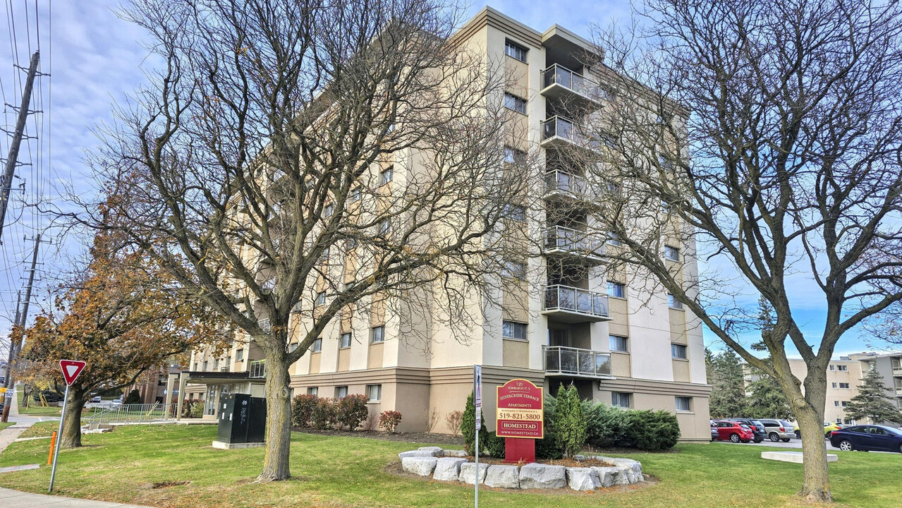 Silvercreek Terrace in Guelph, ON - Building Photo