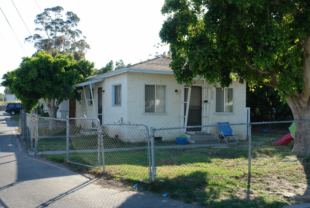 Santa Paula Apartments in Santa Paula, CA - Building Photo