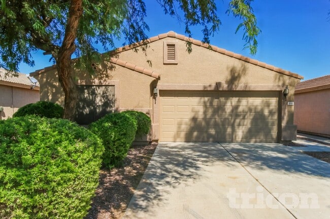 property at 818 E Tucci St