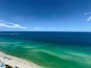 19111 Collins Ave, Unit 3507 in Sunny Isles Beach, FL - Building Photo - Building Photo