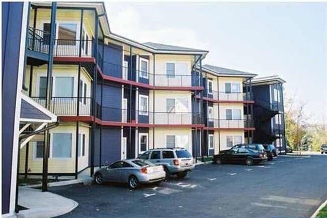 215 5th St SW
