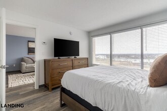 50 Morgan St N, Unit 1002 in Hartford, CT - Foto de edificio - Building Photo