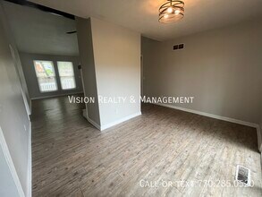 5842 Oak Ct in Douglasville, GA - Building Photo - Building Photo