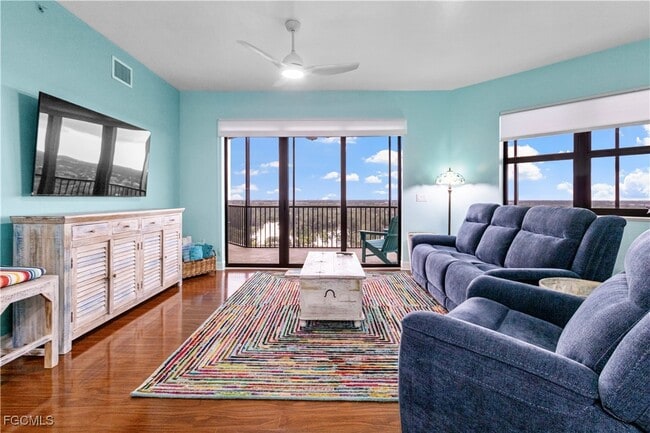 property at 14300 Riva Del Lago Dr