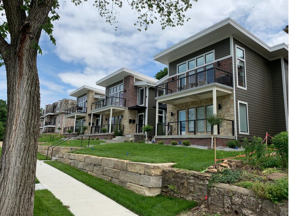 Kenwood on the Park in Kansas City, MO - Foto de edificio