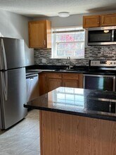 4392 Lake Underhill Rd in Orlando, FL - Building Photo - Building Photo