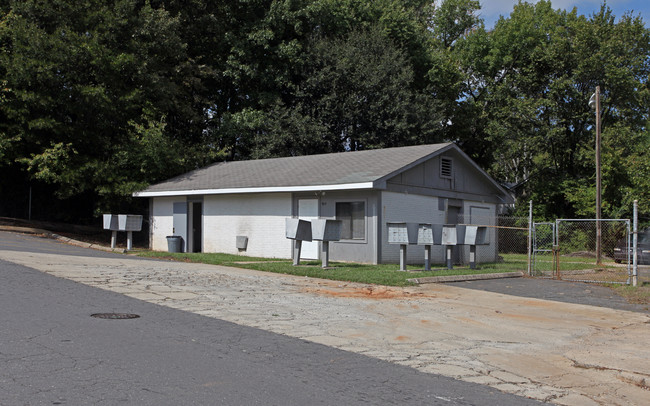 Lynnwood Garden Apartments