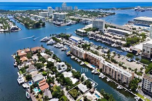 1718 SE 14th St in Fort Lauderdale, FL - Building Photo