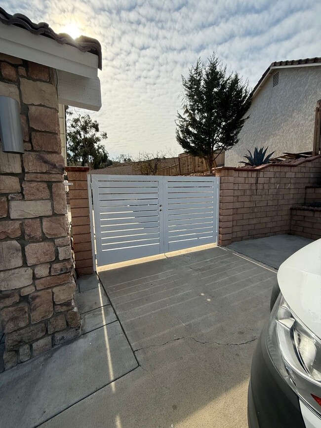 11282 Heathcliff Dr in Riverside, CA - Building Photo - Building Photo