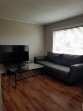 4812-4847 47 Ave in Cold Lake, AB - Building Photo - Building Photo