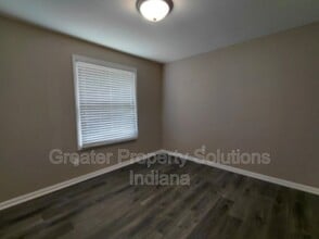 2870 Vigo St in Lake Station, IN - Building Photo - Building Photo